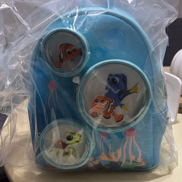 Loungefly Hardtag: Finding Nemo 20th anniversary- NWT - Picture 2 of 7